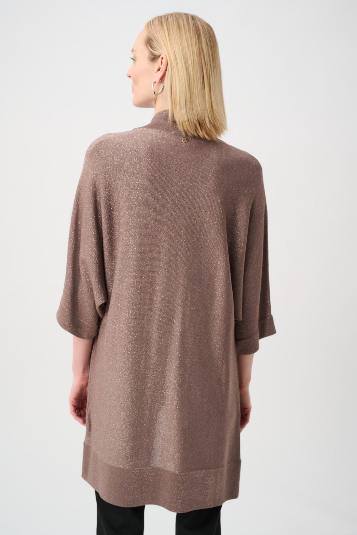 254937F26 Soprabito in maglia con dettagli termoadesivi
