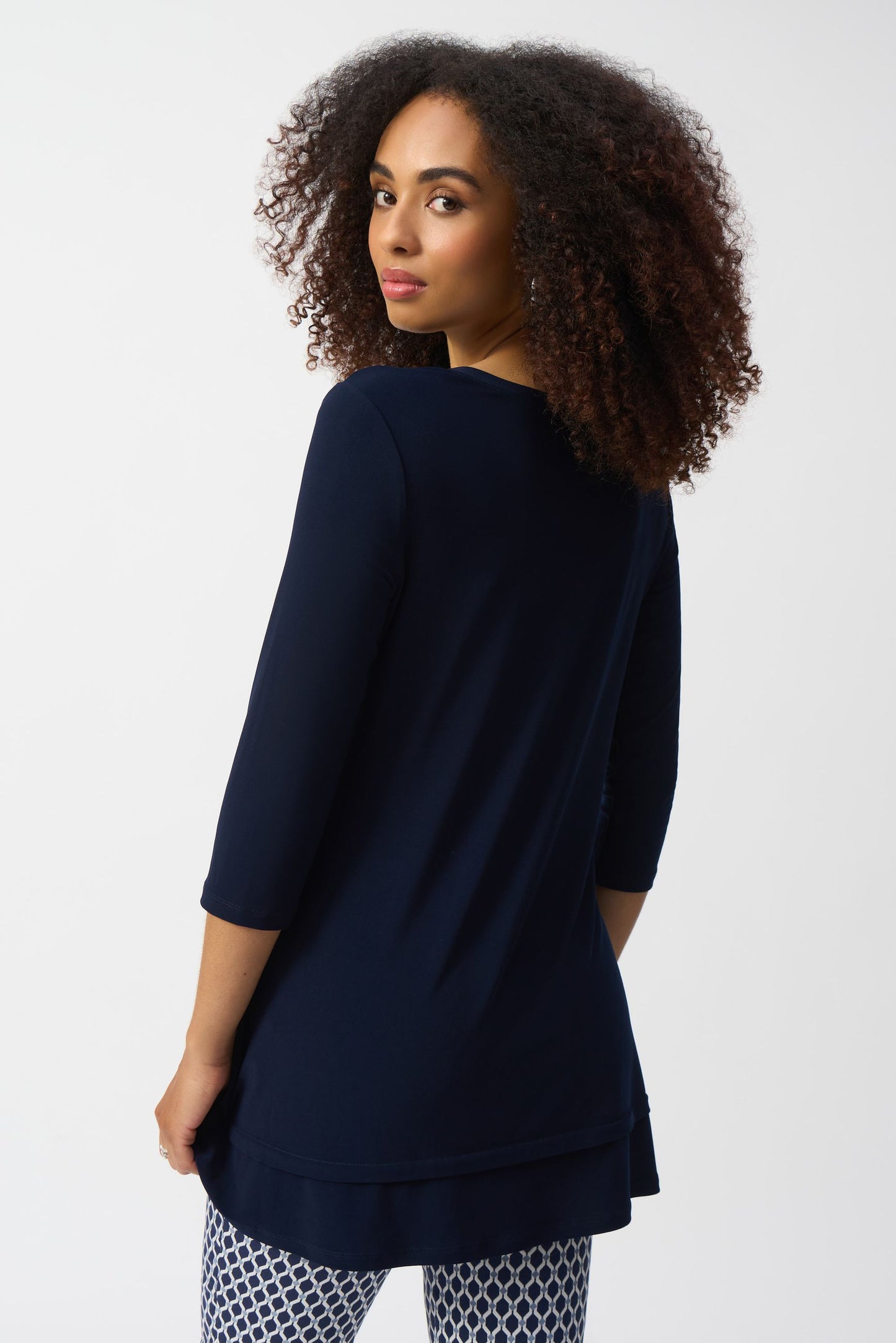 251969 Tunica svasata in maglia effetto seta