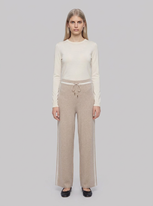 264613 Pantaloni a gamba larga in maglia a righe Fulvo chiaro melange/Bianco invernale - fronte