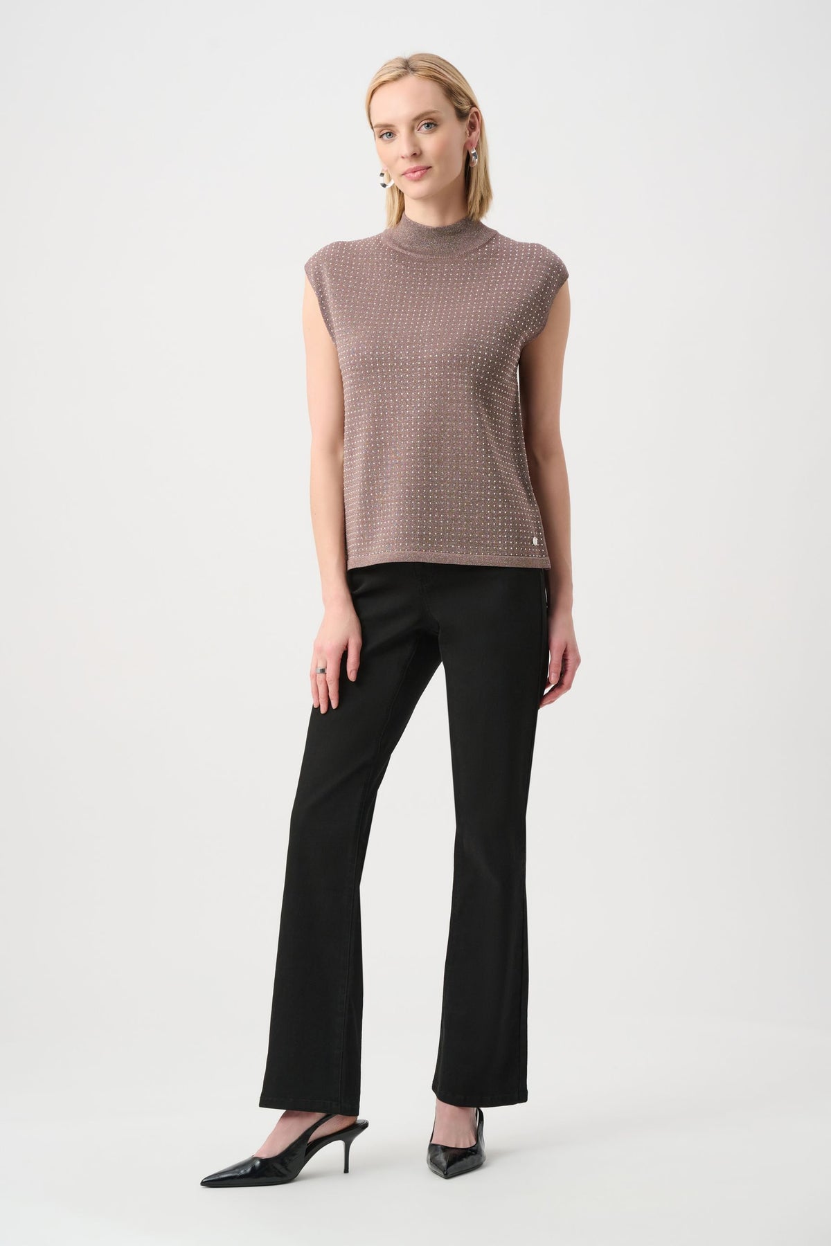 254935F26 Pullover maglione senza maniche in maglia con dettaglio termoadesivo
