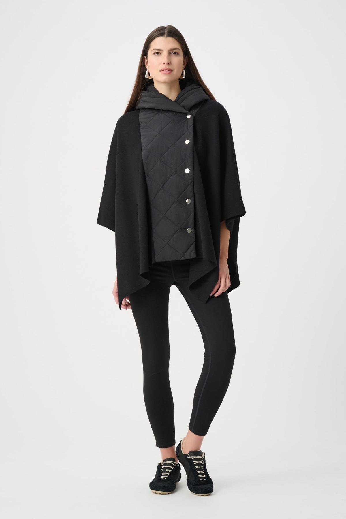 263627 Giacca poncho trapuntata in maglia