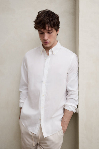 WHITE 000