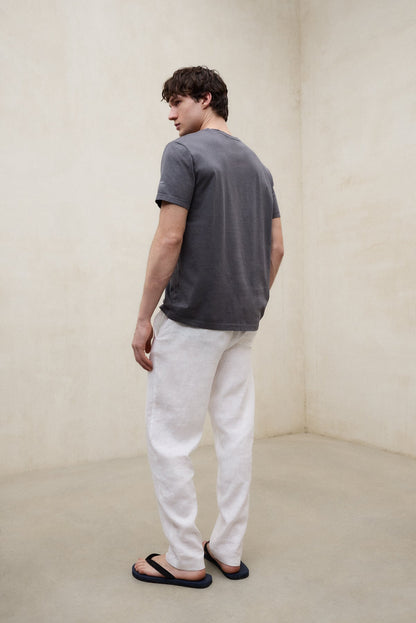 WHITE 000