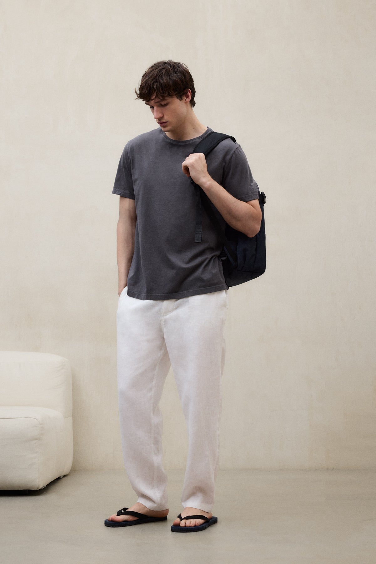 WHITE 000