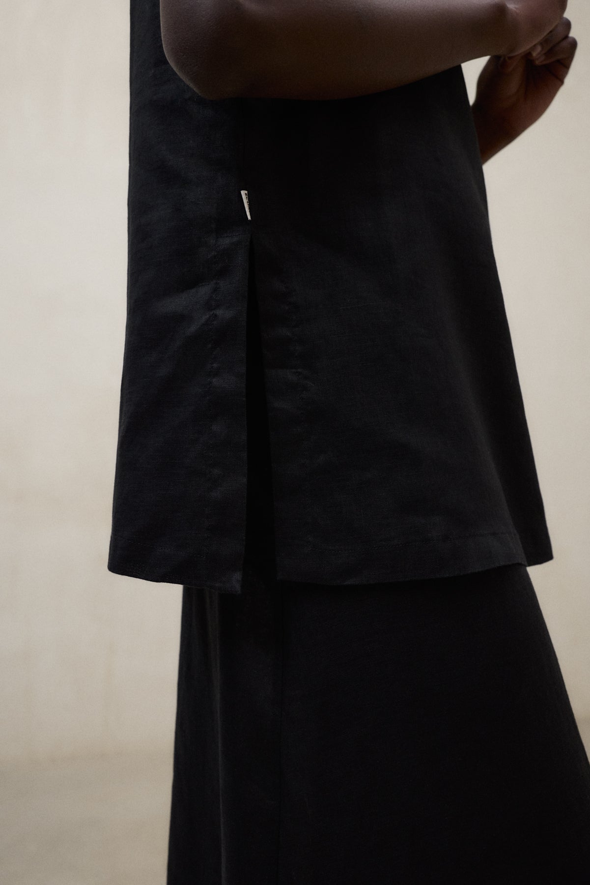 BLACK 319