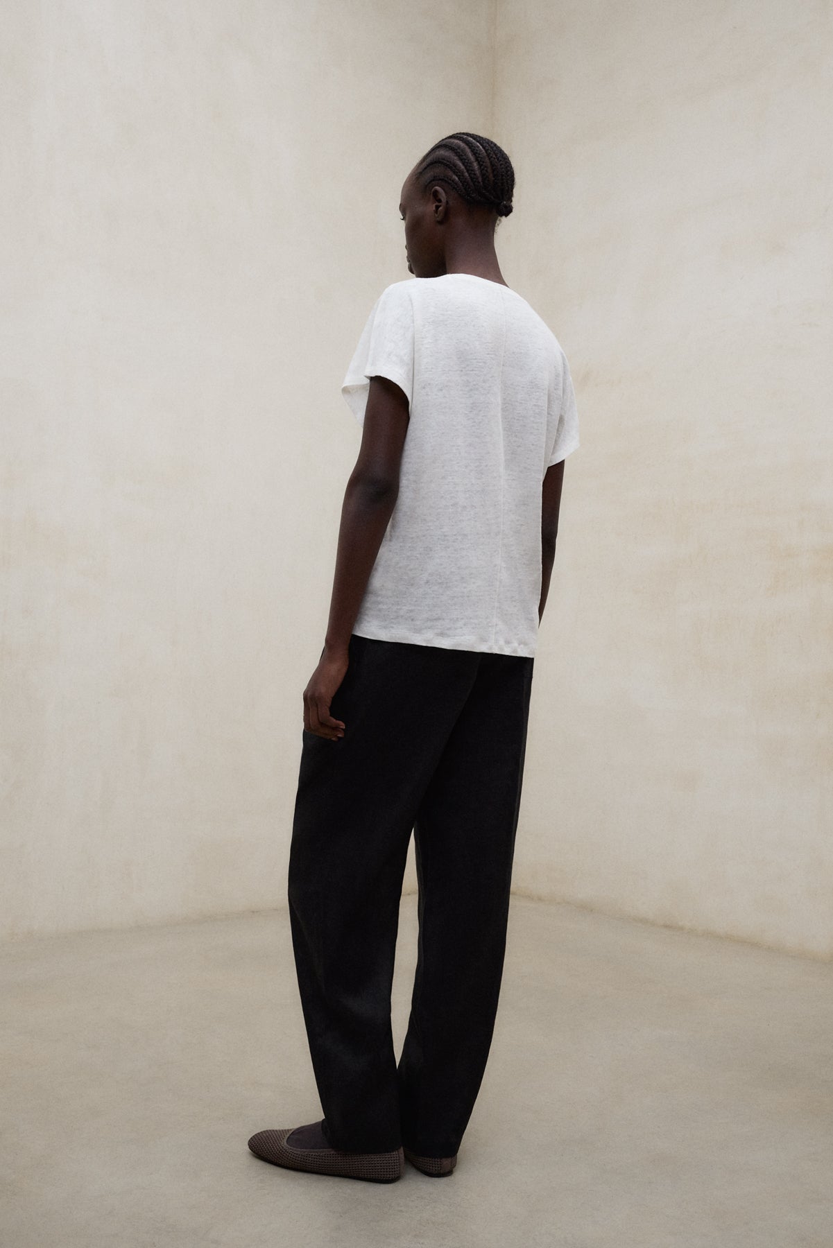 WHITE 000