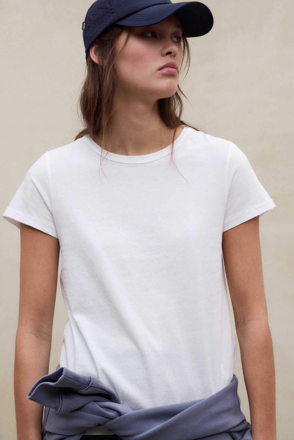 WHITE 000