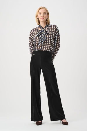 263074 Pantaloni pull-on a gamba larga in maglia effetto seta
