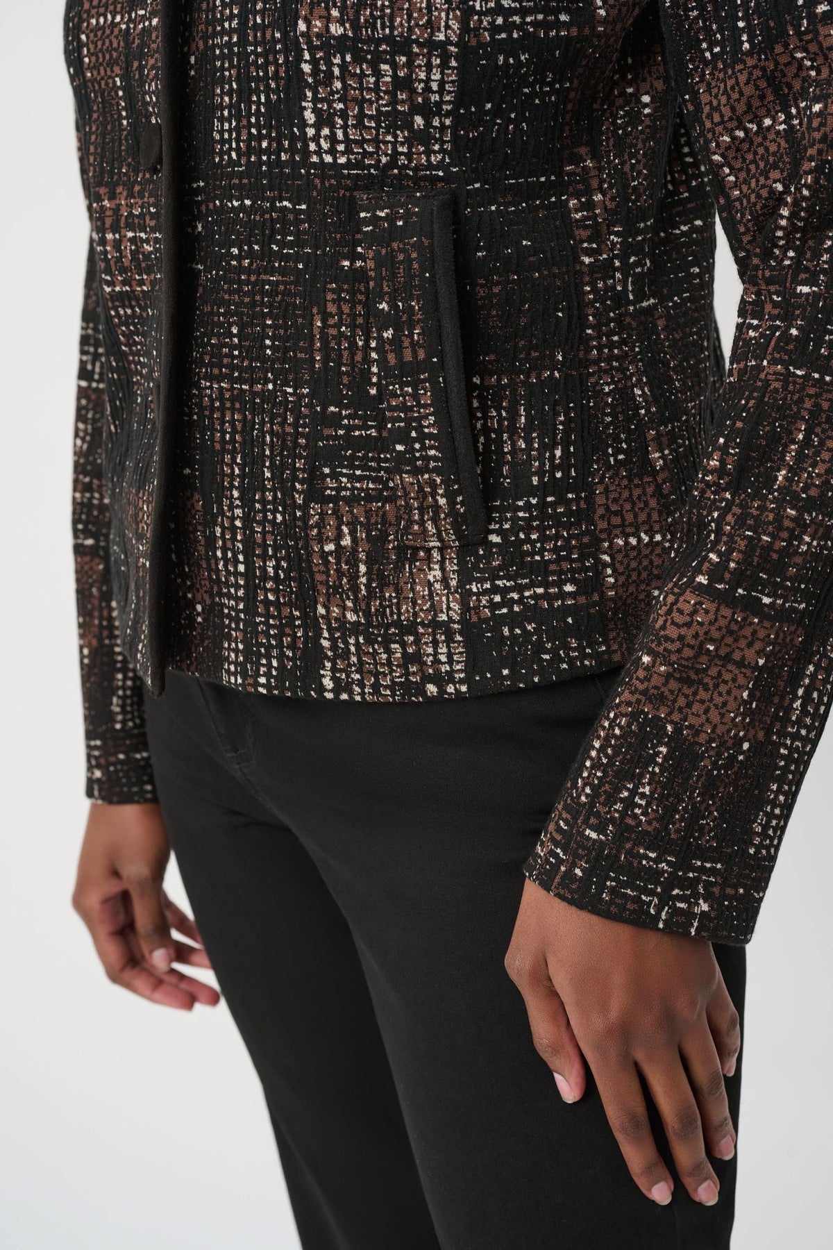 264058 Giacca dritta in maglia tartan