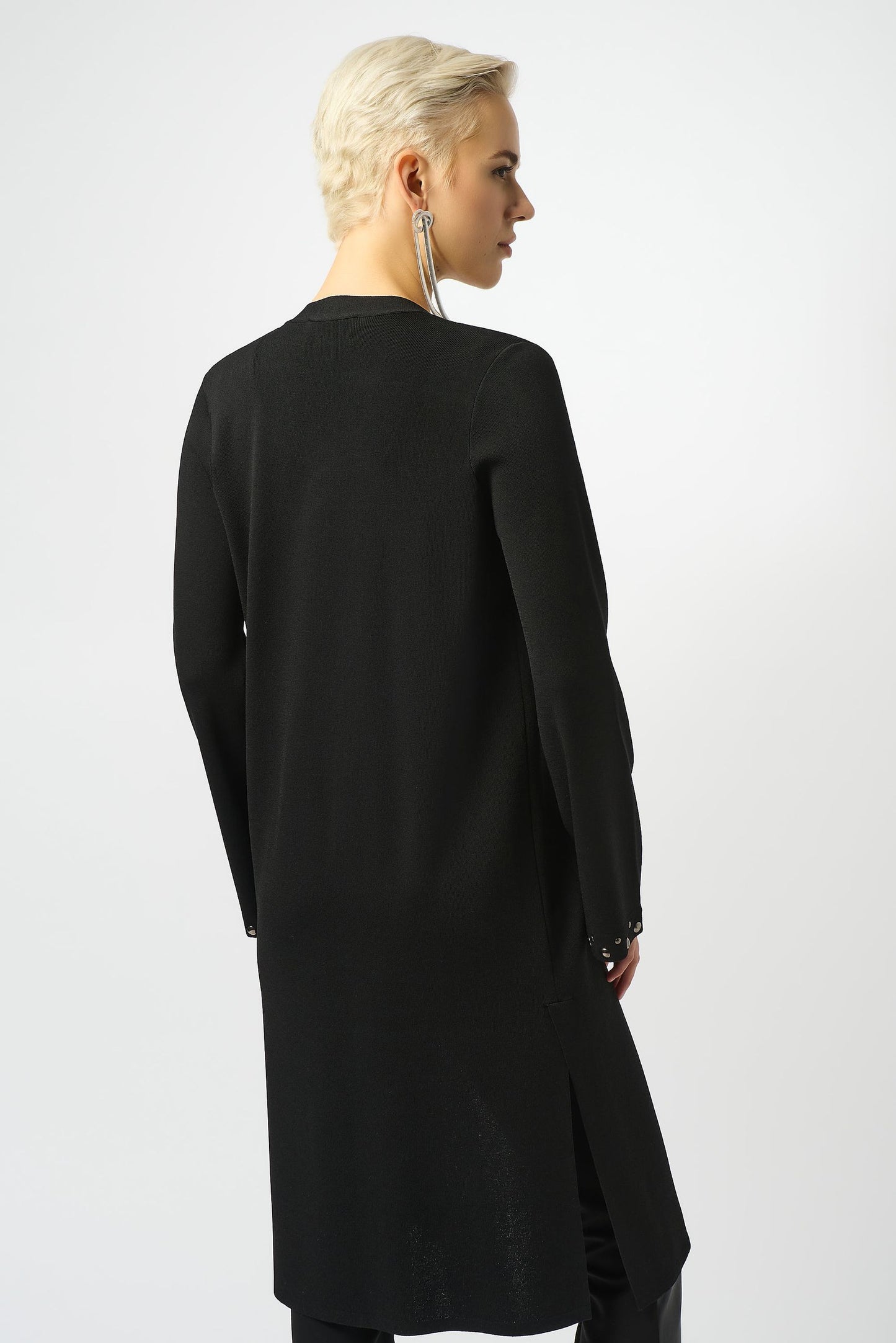 253990 Soprabito maglione in maglia aperto sul davanti