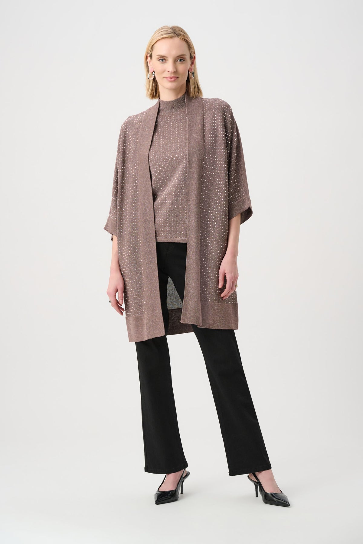 254937F26 Soprabito in maglia con dettagli termoadesivi