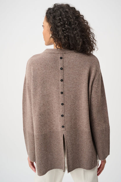 263959 Maglione girocollo squadrato in lana