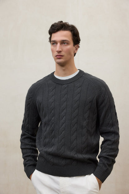 Tilo Knit Man